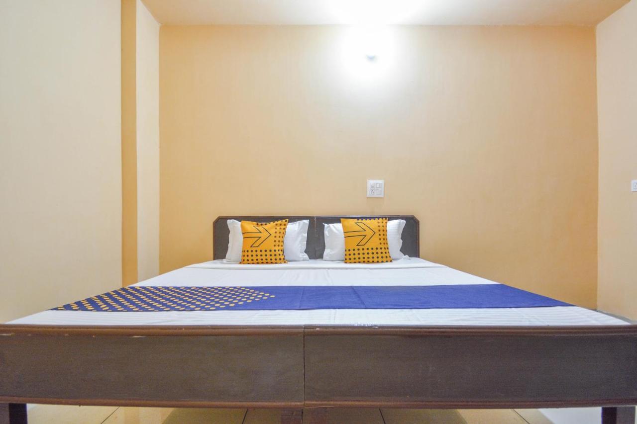 Spot On Hotel Diamond Sohāna Екстериор снимка